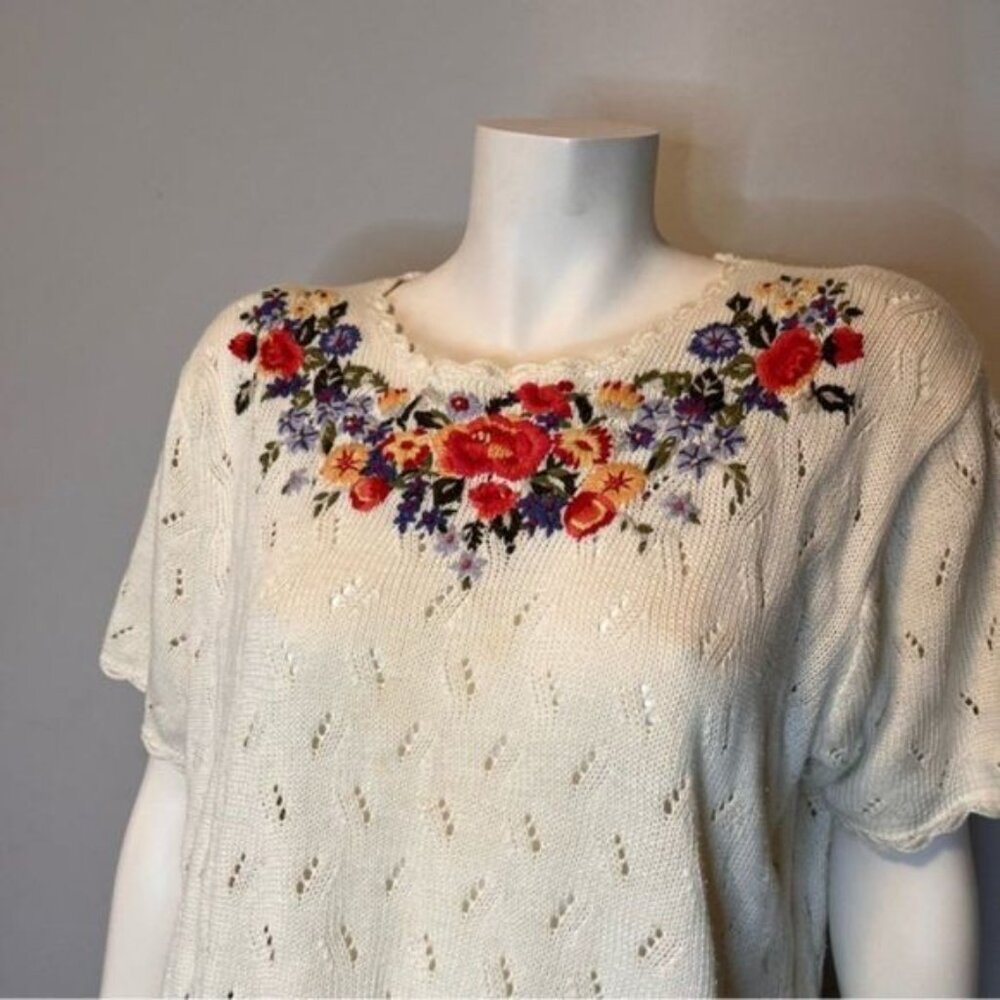 Vintage Short Sleeve Lightweight Hand Embroidered Open Knitted Sweater Size L